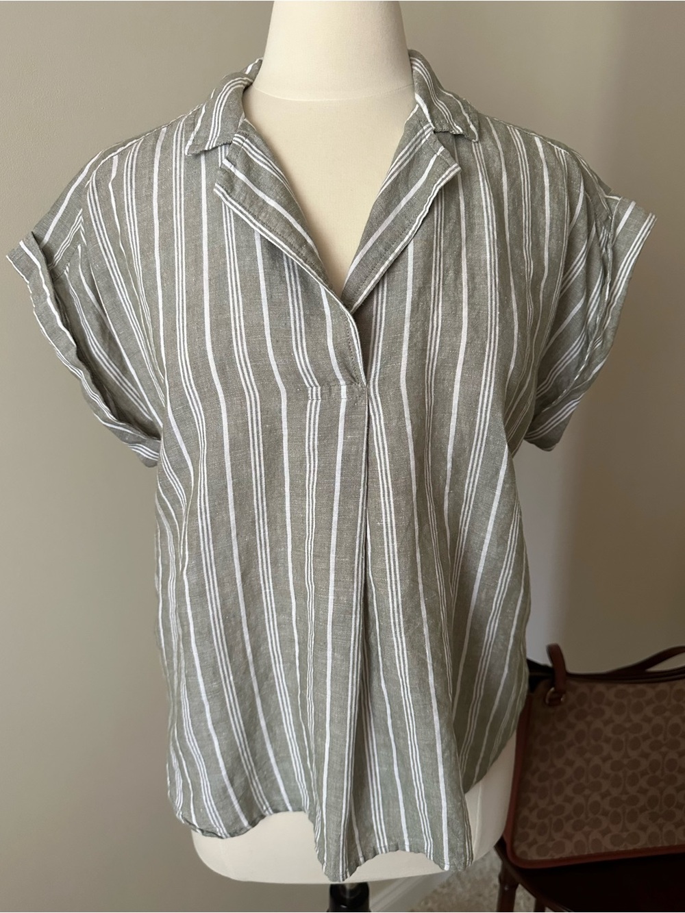 Talbots Extended Shoulder Linen Popover Top